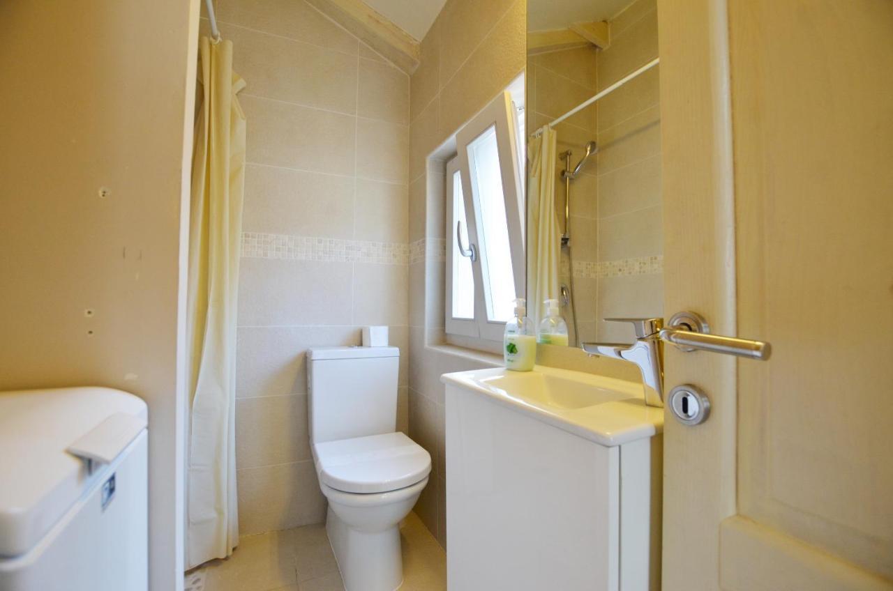 Grisia Apartments Ровинь Экстерьер фото